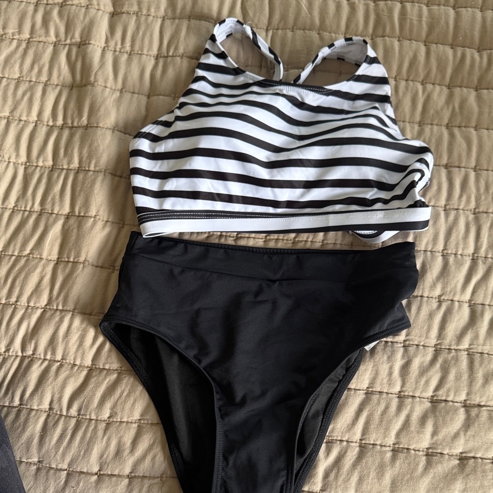 Cupshe Black and White Striped Bikini Set